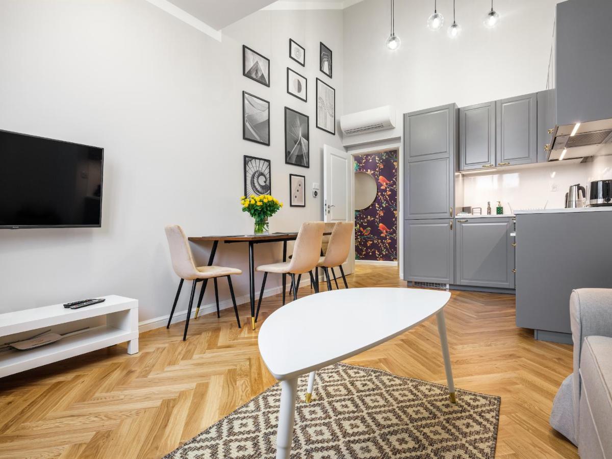Tyzenhauz Apartments Rakowicka Street Kraków Eksteriør billede