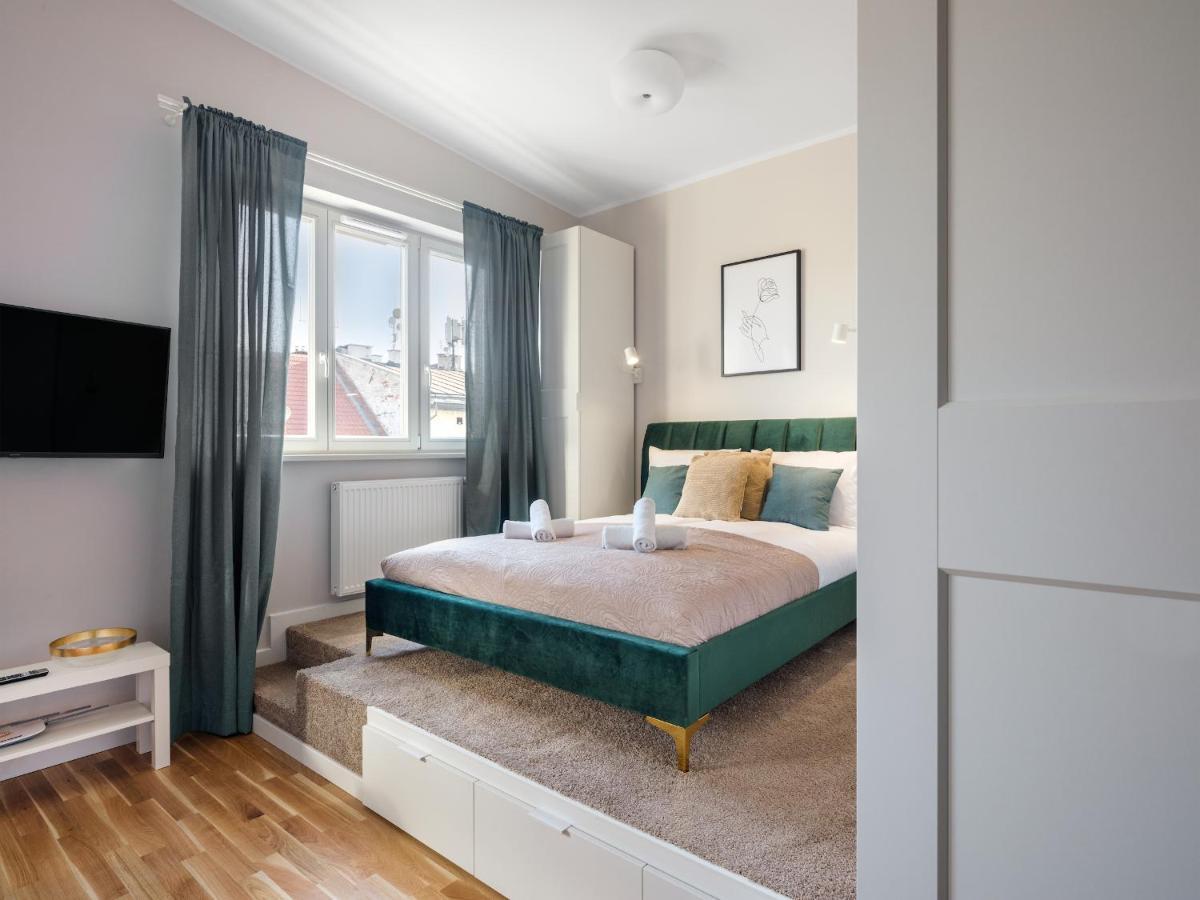 Tyzenhauz Apartments Rakowicka Street Kraków Eksteriør billede